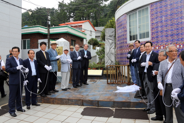 3전혁림화백 탄생 100주년 기념 예술제 개막2.jpg