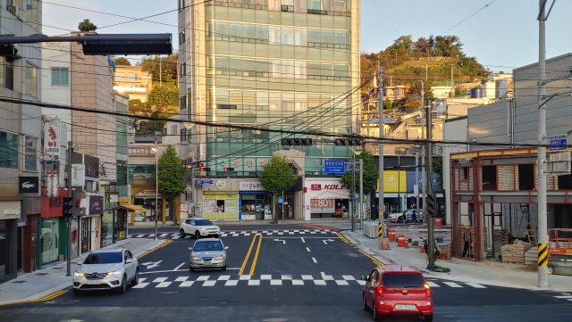 05d0a4c36c32f80c45be843f1e8dad1a_110.26 - 강구안 일원 도시계획도로 확장개통으로 상습정체구간 해소 1.jpg